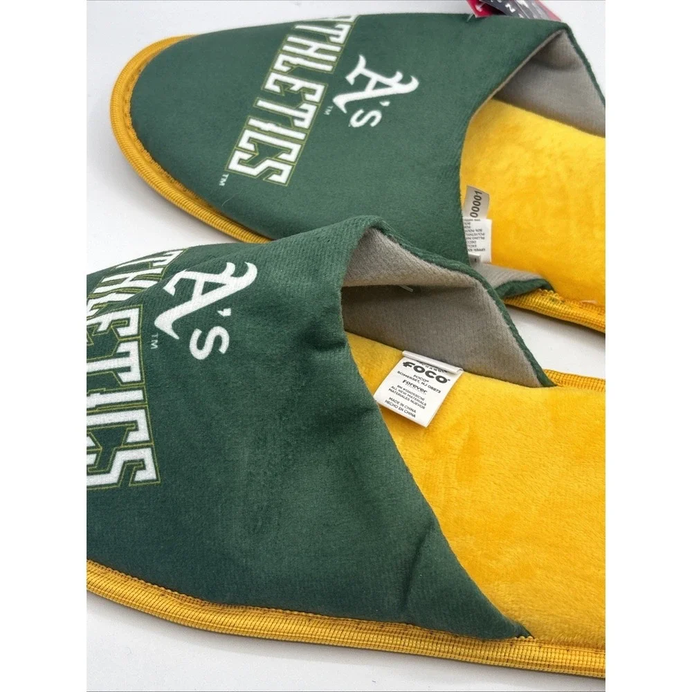 Foco Oakland Athletics‎ Slippers Men's Large (11-12) New